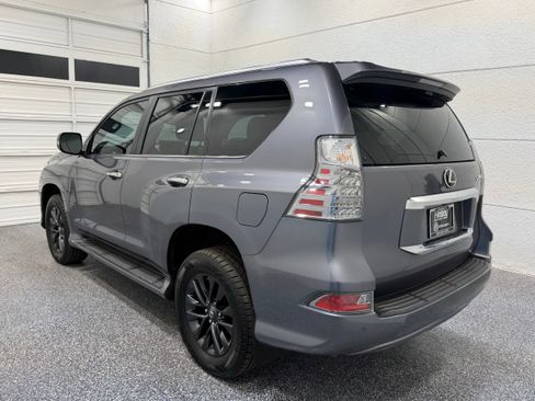 Used 2023 Lexus GX 460 Premium w/ Premium Package AWD/4WD image 4