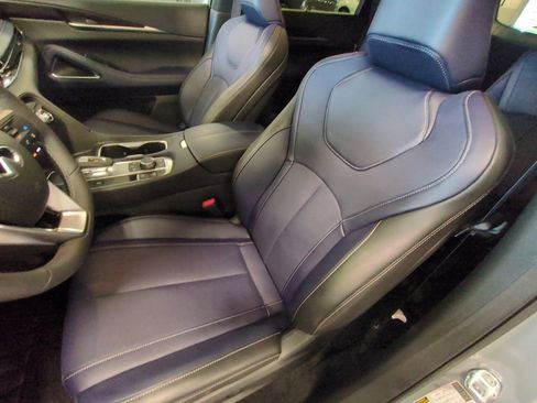 Used 2026 INFINITI QX60 Sport w/ Dark Cargo Package image 12