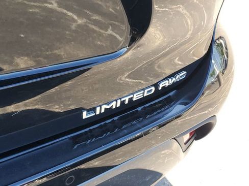 Used 2020 Toyota Highlander Limited AWD/4WD image 8