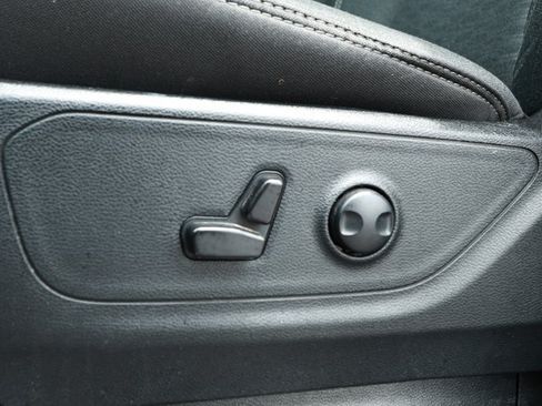 Certified 2025 RAM 1500 Big Horn AWD/4WD image 21