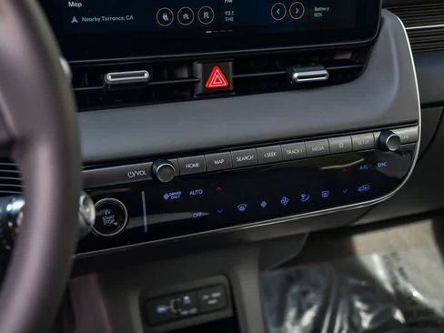 Used 2025 Hyundai Ioniq 5 SEL image 20