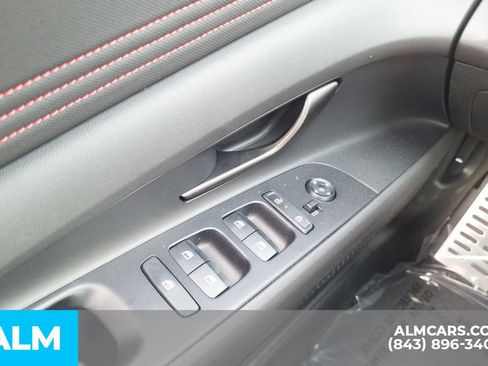 Certified 2025 Hyundai Elantra N Line image 31