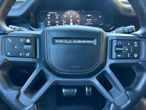 Used 2024 Land Rover Defender 110 X AWD/4WD image 24