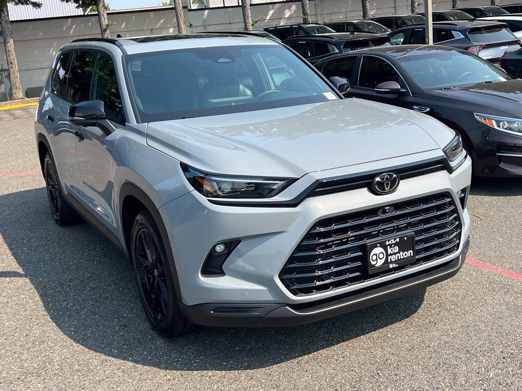 Used 2025 Toyota Grand Highlander AWD Hybrid image 3