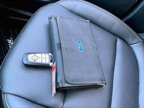 Used 2022 Ford Escape SEL image 14