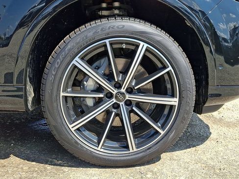 New 2026 Audi Q7 2.0T Premium Plus AWD/4WD image 5