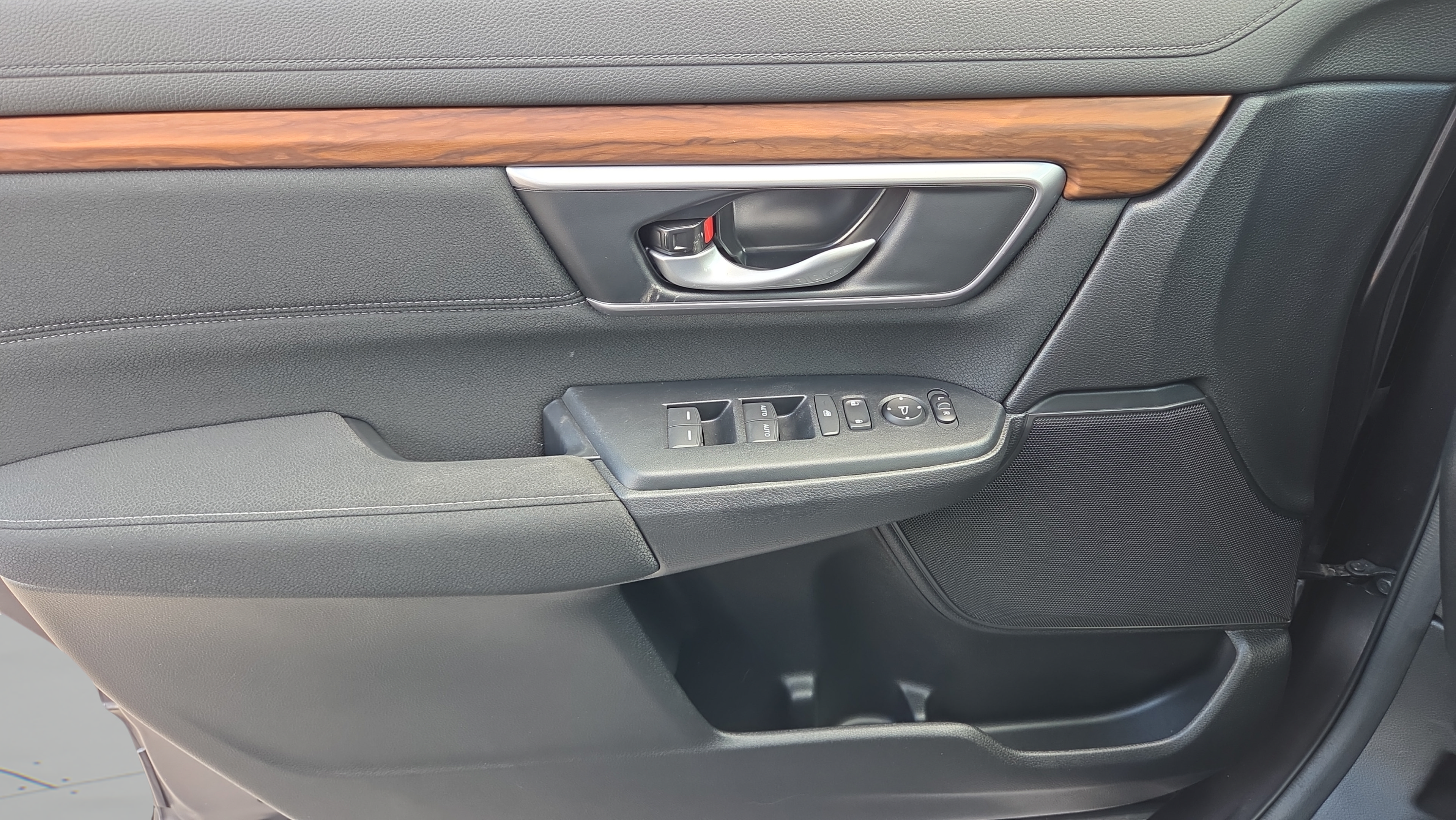 Certified 2022 Honda CR-V EX image 35