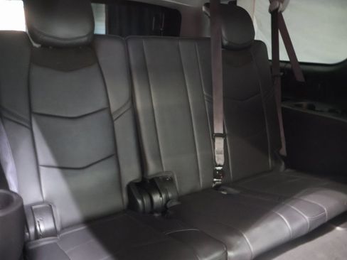 Used 2015 Cadillac Escalade ESV Premium image 14
