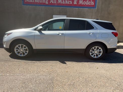 Used 2021 Chevrolet Equinox LT w/ LPO, Cargo Package AWD/4WD image 7
