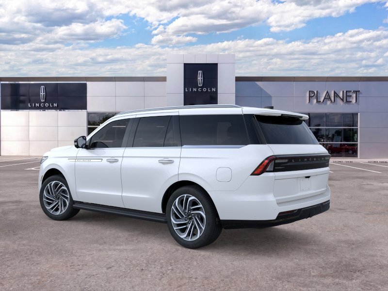 New 2026 Lincoln Navigator Premiere AWD/4WD image 4
