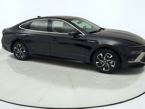 Used 2024 Hyundai Sonata SEL FWD image 8