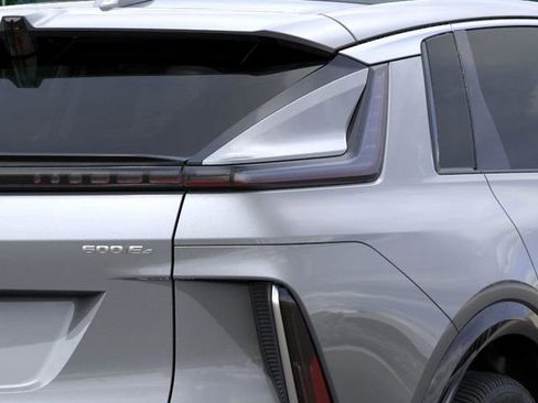 New 2026 Cadillac Lyriq Luxury image 11