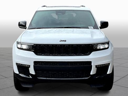 New 2025 Jeep Grand Cherokee L Limited w/ Black Appearance Package image 4