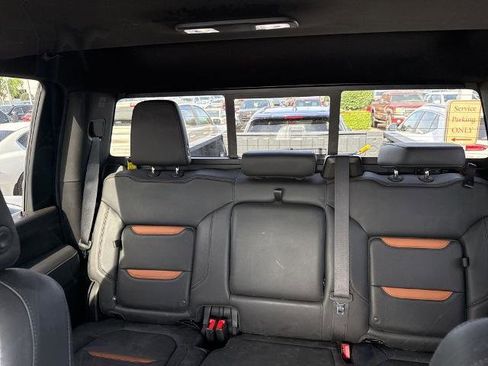 Used 2020 GMC Sierra 2500 AT4 w/ AT4 Premium Package AWD/4WD image 12