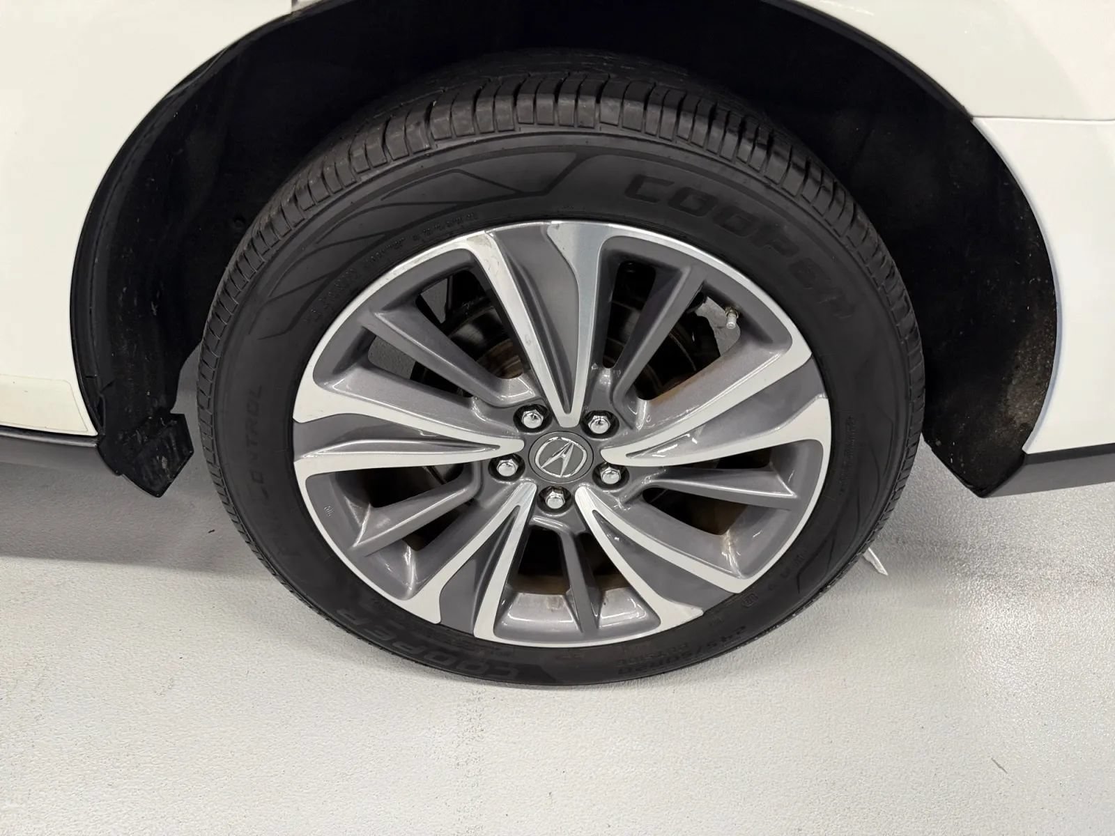 Used 2018 Acura MDX w/ Technology Package AWD/4WD image 36