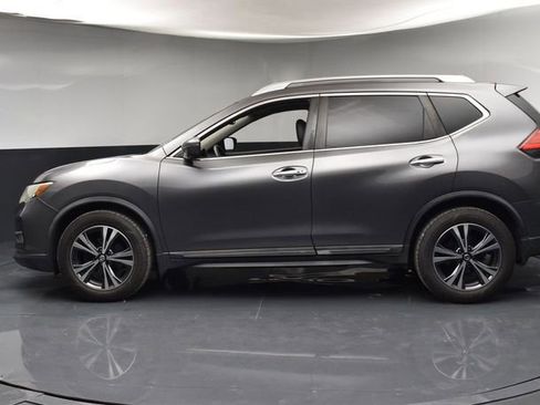 Used 2017 Nissan Rogue SL w/ SL Premium Package image 5