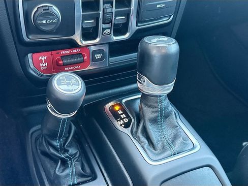 Used 2021 Jeep Wrangler Unlimited Rubicon 4xe w/ Steel Bumper Group image 18