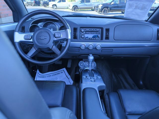 Used 2004 Chevrolet SSR w/ Preferred Equipment Group RWD image 14
