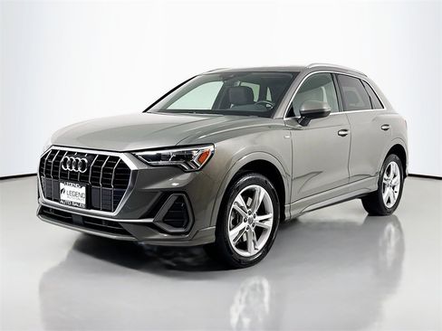 Used 2019 Audi Q3 2.0T Premium Plus image 1