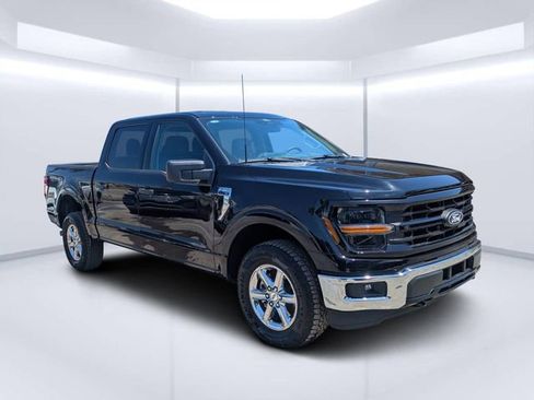 Used 2025 Ford F150 XLT AWD/4WD image 1