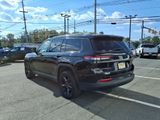 Used 2023 Jeep Grand Cherokee L Laredo image 5