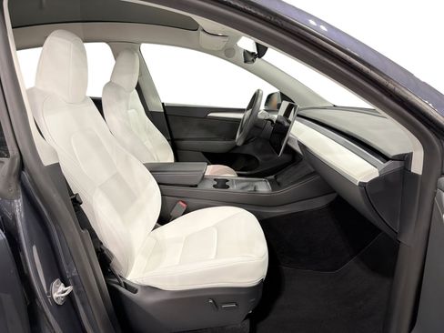 Certified 2023 Tesla Model Y Performance AWD/4WD image 13