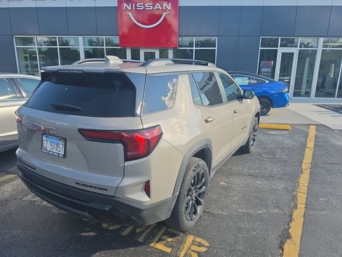 Used 2025 GMC Terrain Elevation w/ Black Edition AWD/4WD image 5