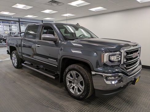 Used 2018 GMC Sierra 1500 SLT image 3