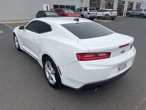 Used 2018 Chevrolet Camaro LT image 7