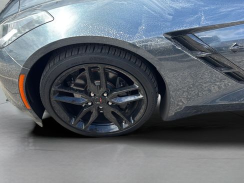 Used 2019 Chevrolet Corvette Stingray Coupe w/ Carbon Flash Badge Package RWD image 36