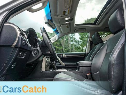 Used 2019 Lexus GX 460 w/ Navigation Package image 18