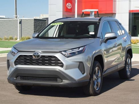 Used 2024 Toyota RAV4 XLE image 21