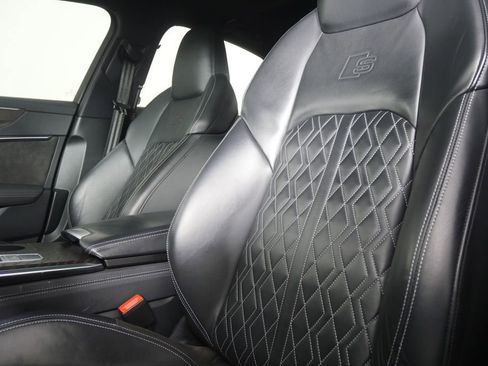 Used 2020 Audi S6 Premium Plus w/ S Sport Package image 9