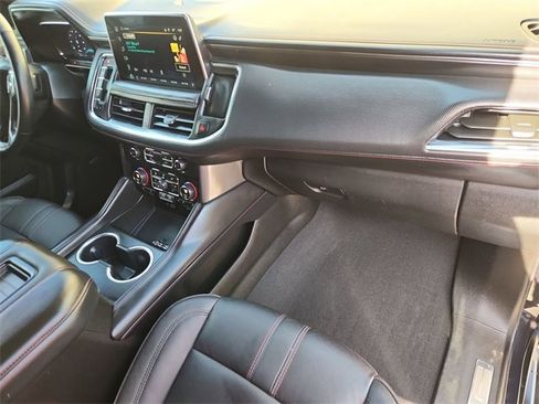 Used 2023 Chevrolet Suburban RST w/ Luxury Package image 29