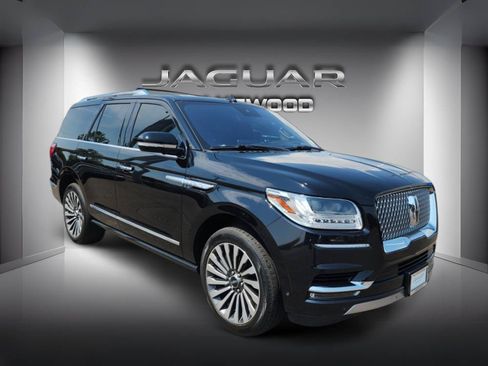 Used 2019 Lincoln Navigator Reserve AWD/4WD image 5