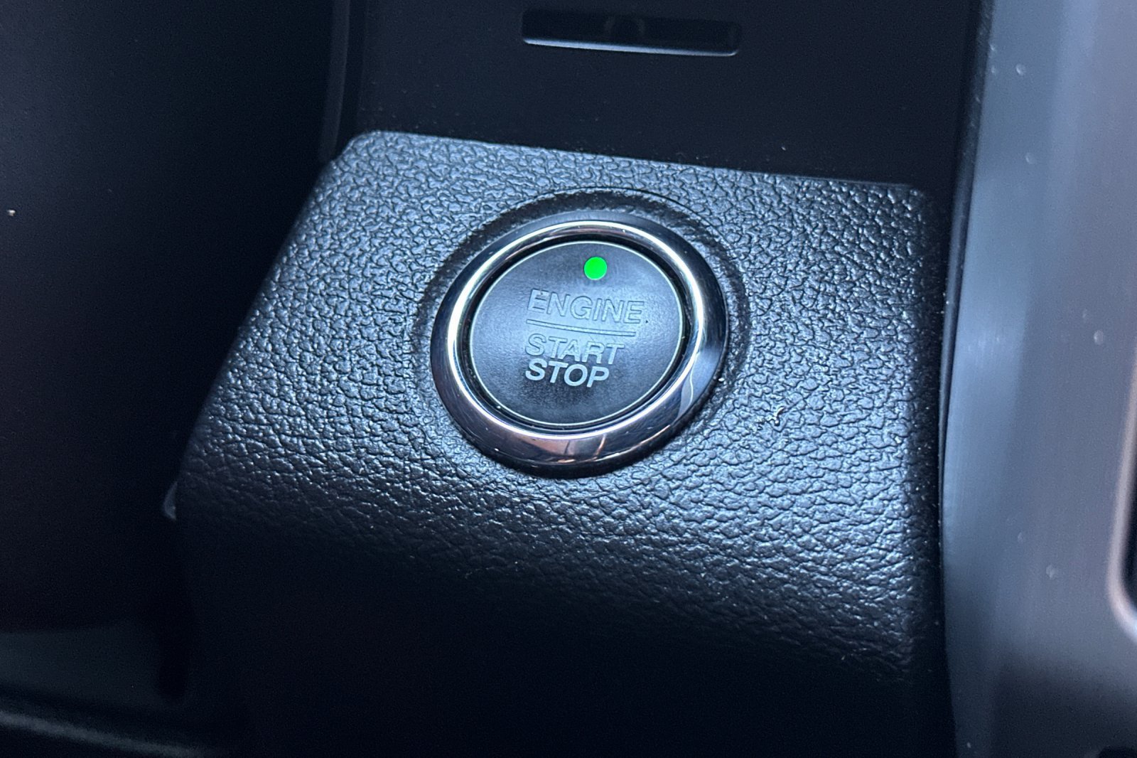 Used 2018 Ford F150 Platinum w/ Technology Package AWD/4WD image 22