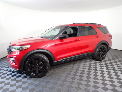 Used 2023 Ford Explorer ST-Line w/ Class IV Trailer Tow Package AWD/4WD image 13