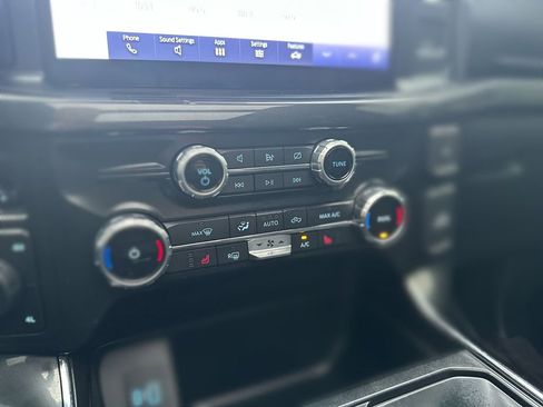 Used 2022 Ford F150 XLT w/ Equipment Group 302A High image 17