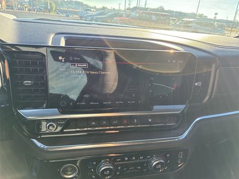 Used 2023 GMC Sierra 1500 SLT w/ SLT Premium Package image 15