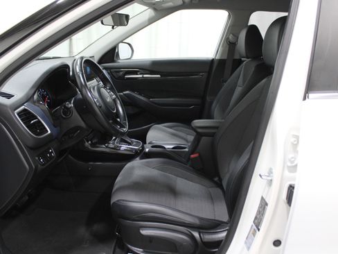 Used 2023 Kia Seltos S w/ Navigation Package image 3