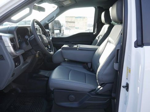 New 2026 Ford F250 XL w/ XL Off-Road Package image 2