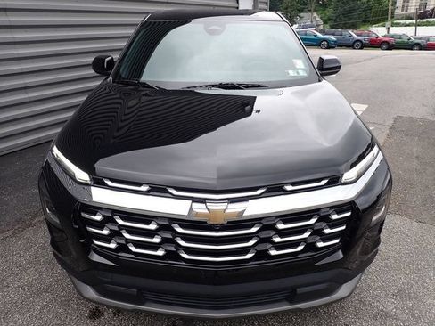 Used 2025 Chevrolet Equinox LT AWD/4WD image 11