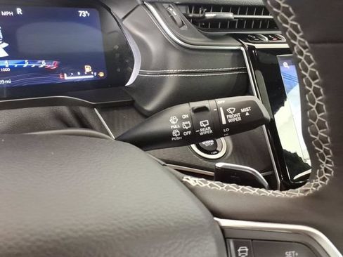 Used 2023 Jeep Grand Cherokee Altitude AWD/4WD image 28