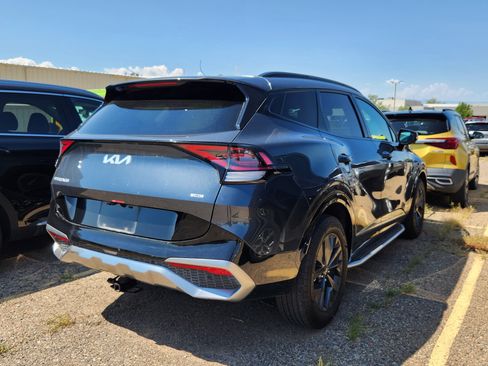 Used 2024 Kia Sportage SX Prestige image 4