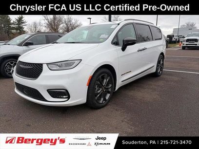 Certified 2024 Chrysler Pacifica Touring-L w/ Road Tripper Package