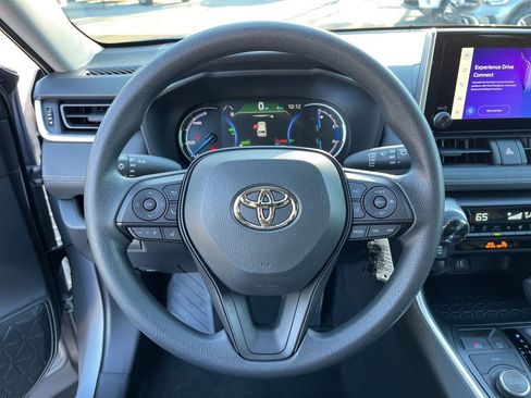 Used 2025 Toyota RAV4 LE image 15