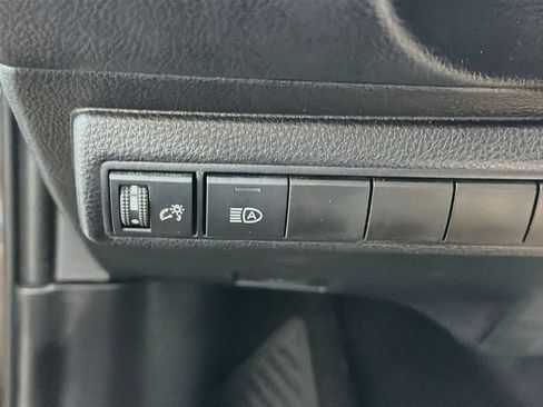 Used 2025 Toyota Corolla LE FWD image 17