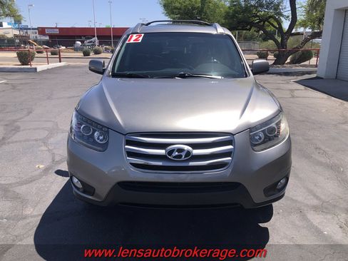 Used 2012 Hyundai Santa Fe Limited w/ Navigation Pkg 4 FWD image 3