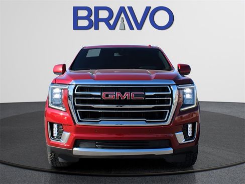 Used 2022 GMC Yukon SLT image 2