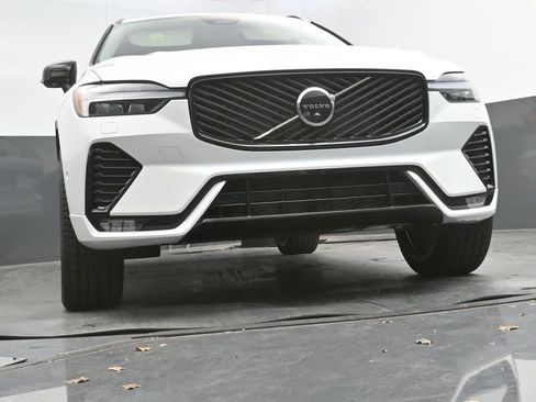 New 2026 Volvo XC60 B5 Ultra w/ Protection Package Premier image 23